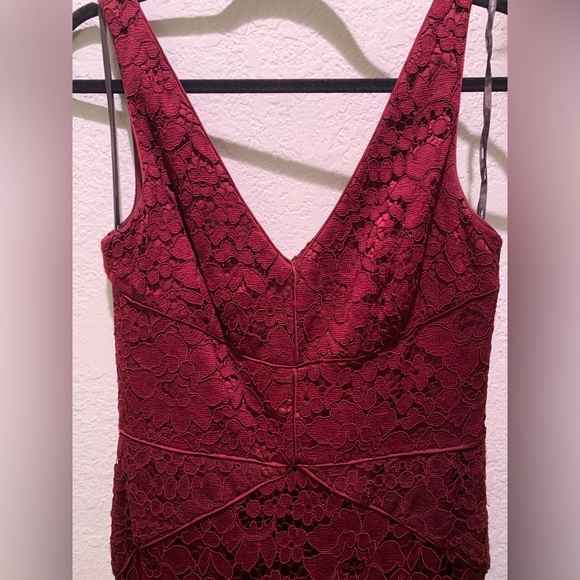 VERA WANG Merlot Lace Trumpet Gown Bridesmaid Dress - Picture 5 of 7